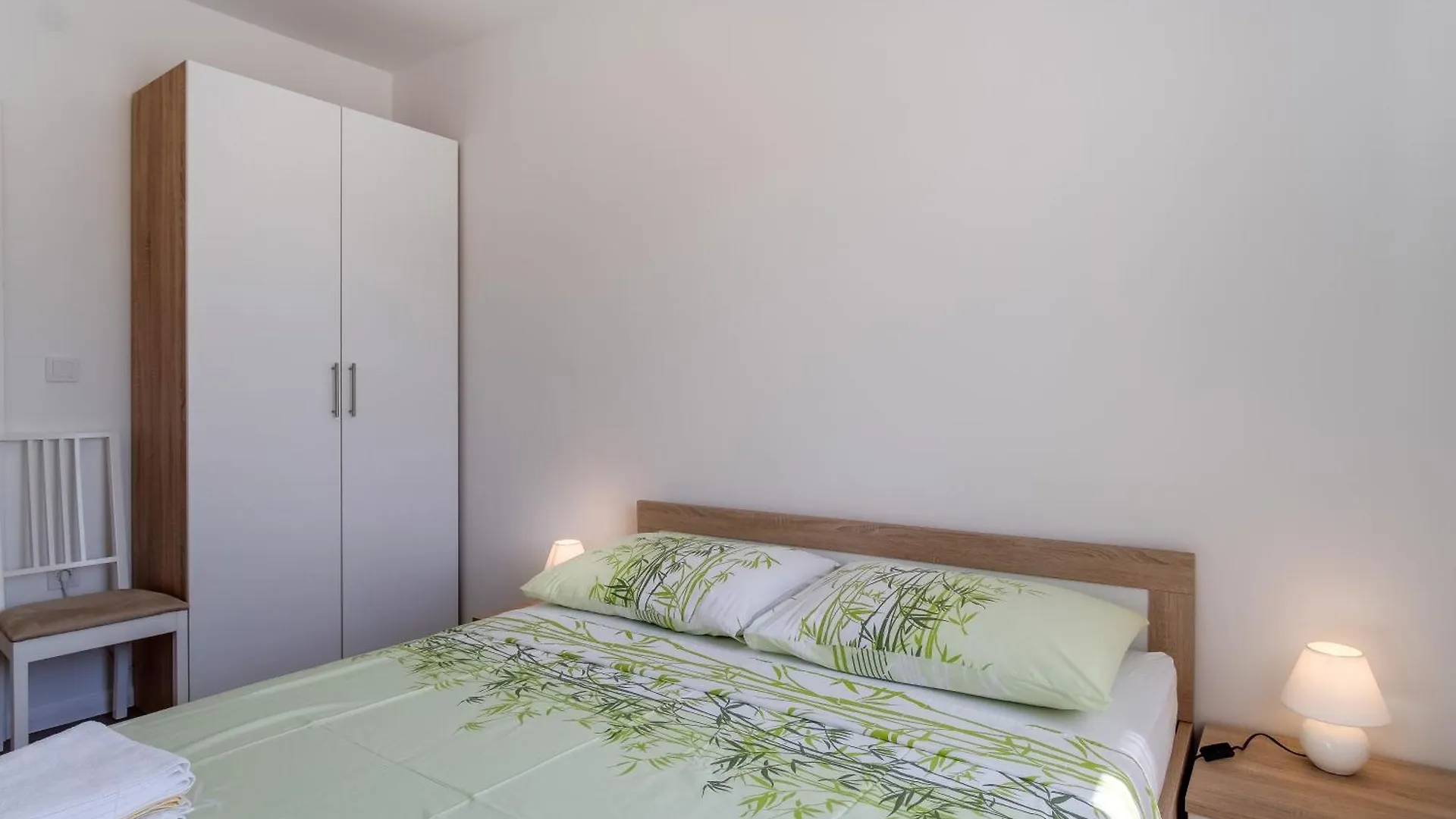 Apartment Mirna Nerezine