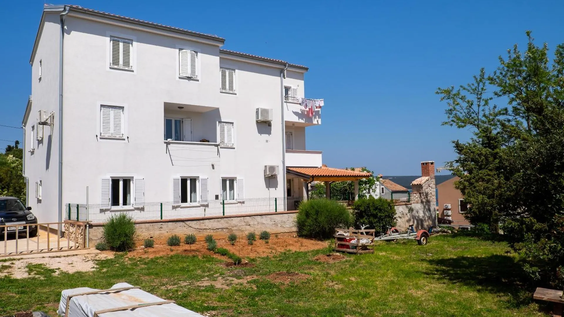 Apartment Mirna Nerezine