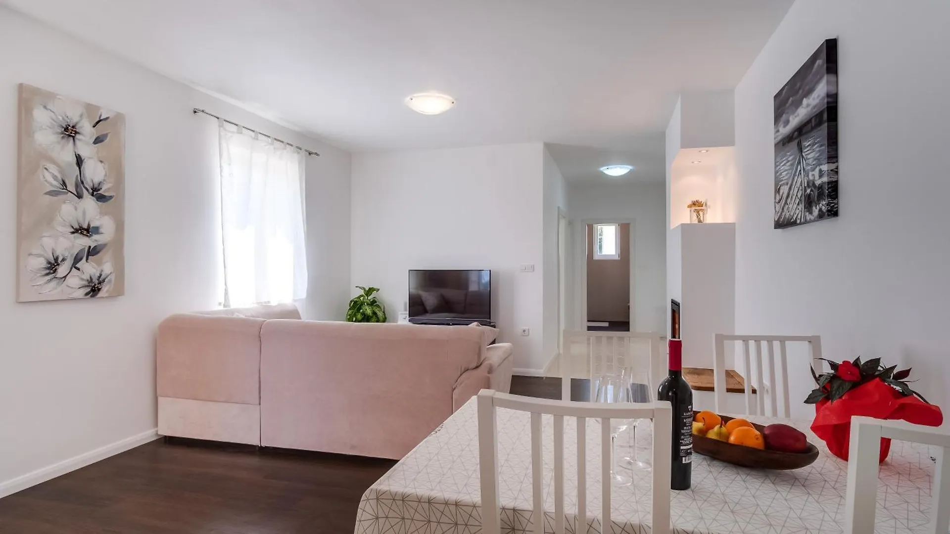 Apartment Mirna Nerezine 0*,  Croatia