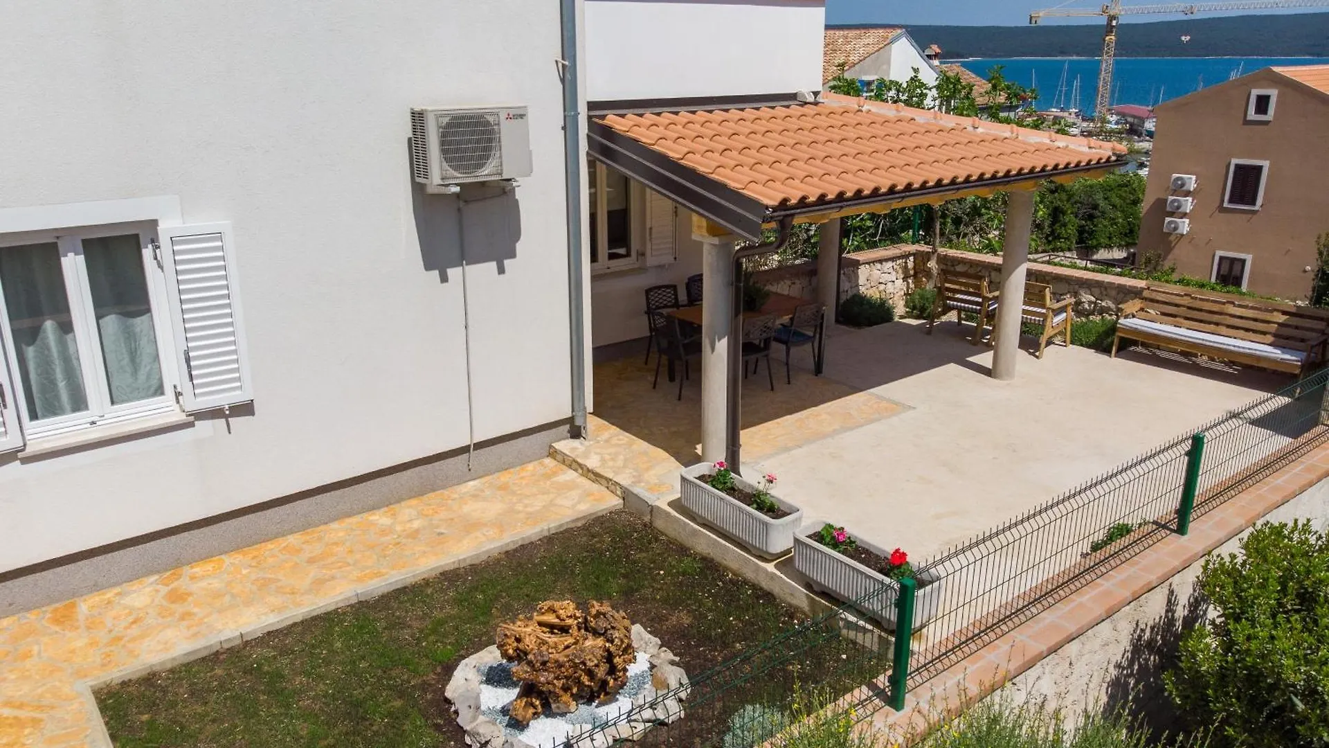 Apartment Mirna Nerezine