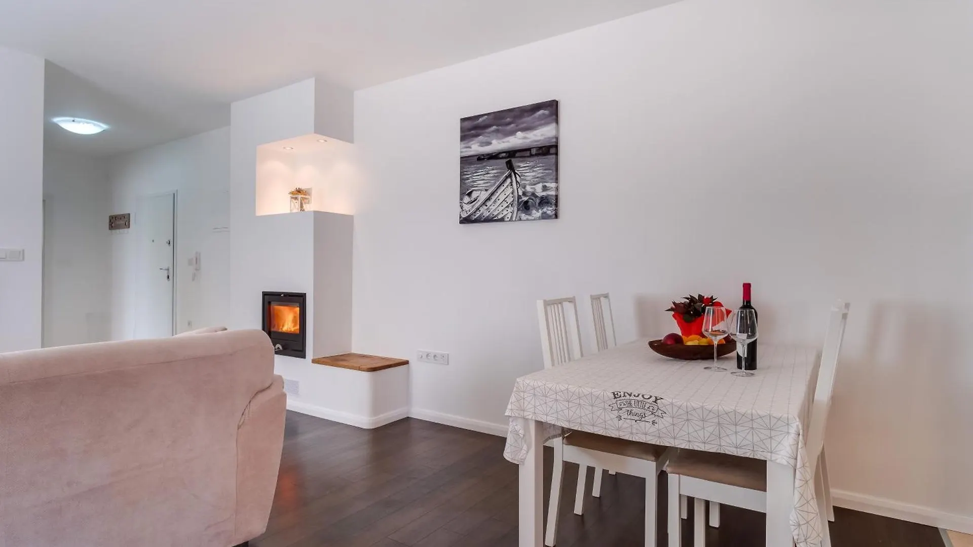 Apartment Mirna Nerezine